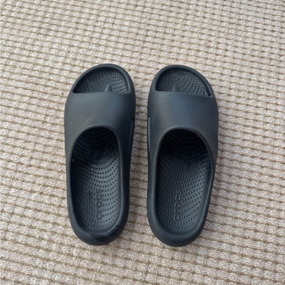 CROCS Mellow Recovery Slides